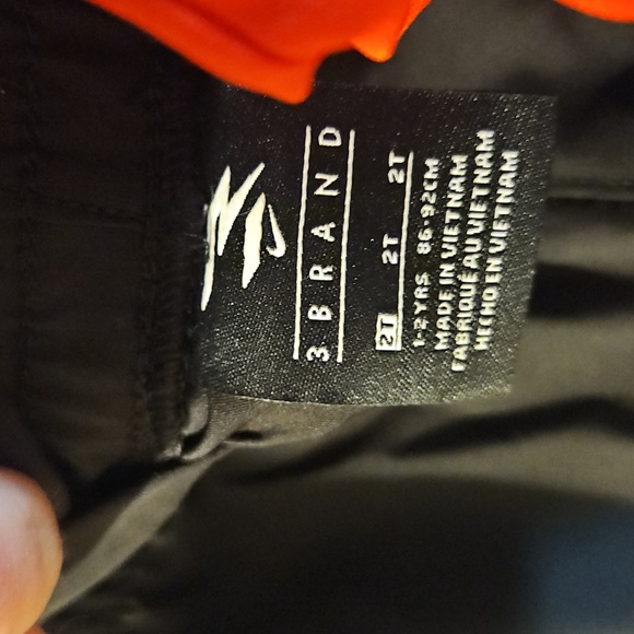 NIKE 3 BRAND 2 PIECE TODDLER SET: POLO/SHORTS: RED/BLACK: NEW WITH TAGS: SIZE 2T - Picture 3 of 5